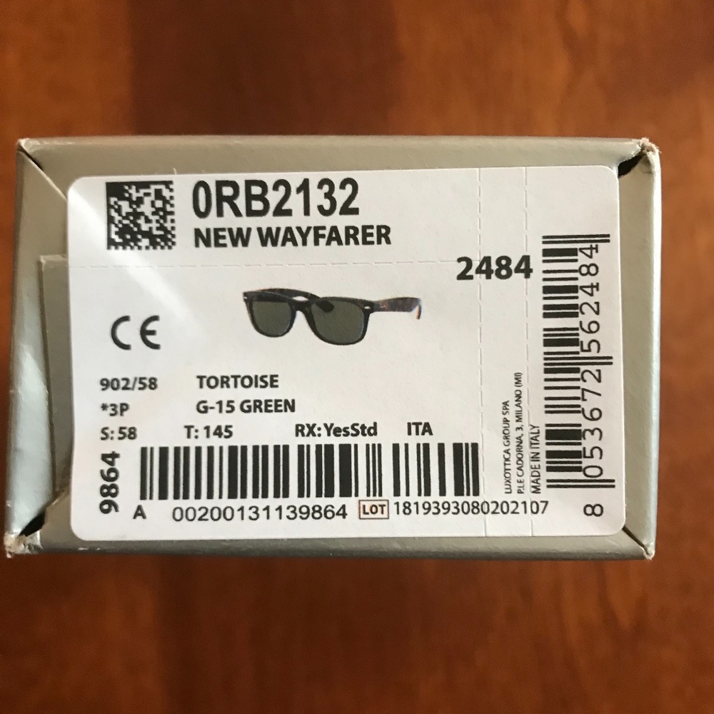 RayBan New Wayfarer ORB2132
